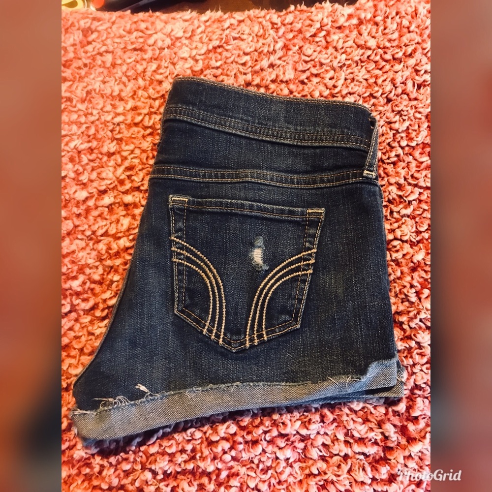 Hollister jean shorts - Picture 2 of 2